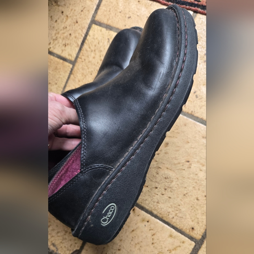 Chaco Black Leather Slip-On Shoes sz7.5 - Picture 3 of 5